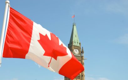Voyager au Canada - Ottawa et le drapeau canadien